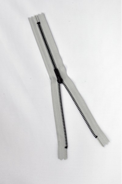 ZIP064 1號拉鏈  成衣單頭拉鏈款式  黑古銅牙拉鏈款式   密尾拉鏈  不設單獨拉鍊訂購 細節-3